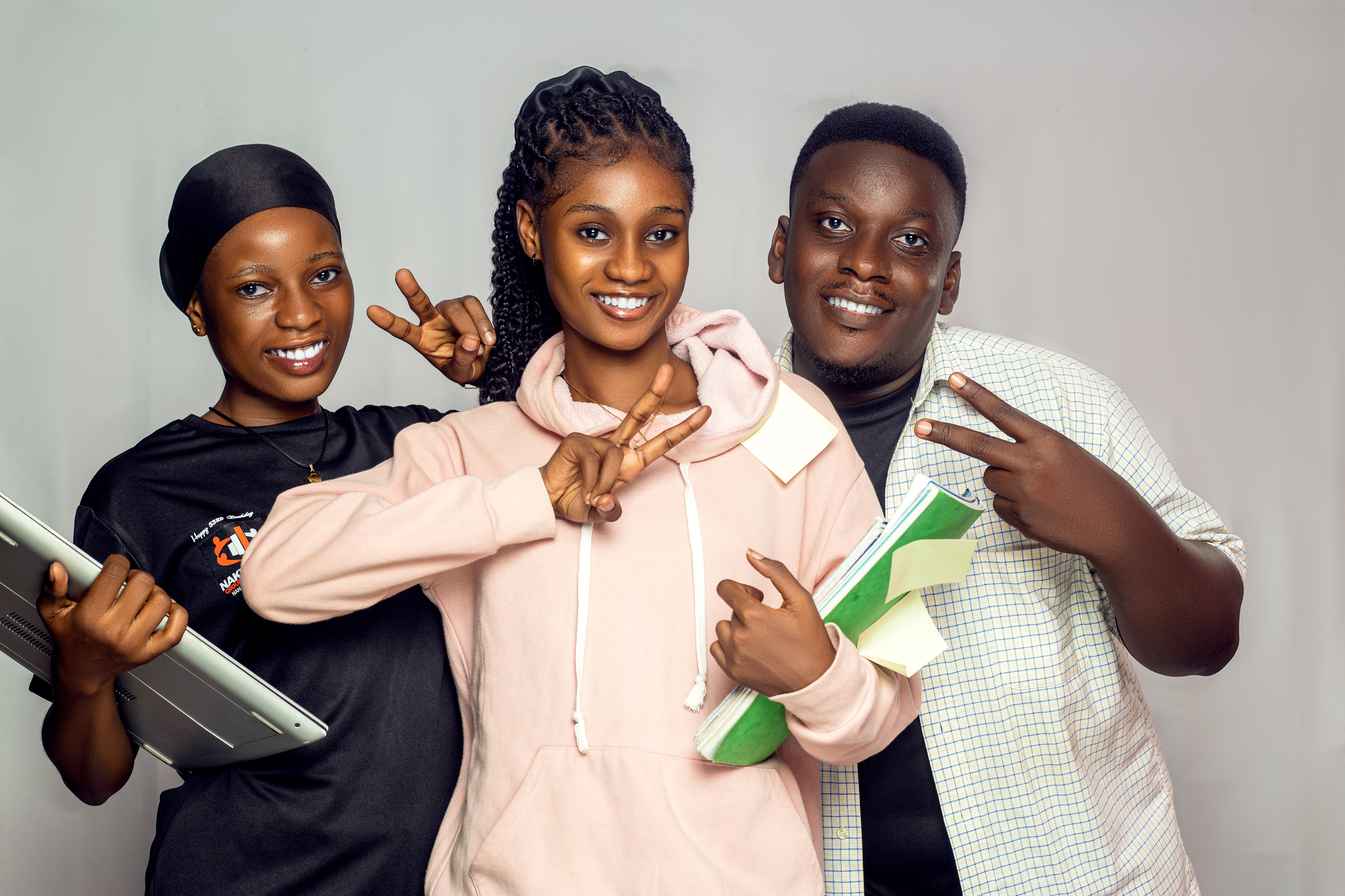 Students at MIG